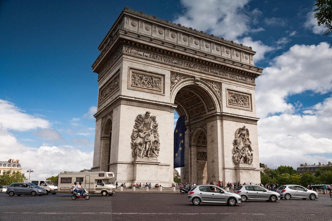 Arc De Triomphe - Foch Palace Paris Luaran gambar