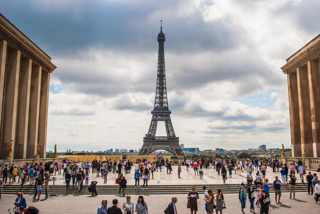 Arc De Triomphe - Foch Palace Paris Luaran gambar